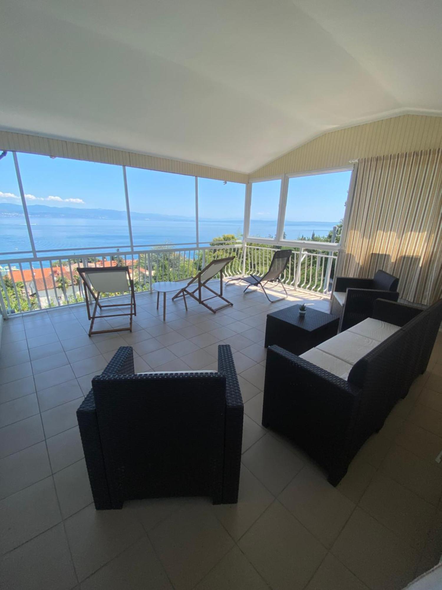 Villa Salyna Ičići Екстериор снимка