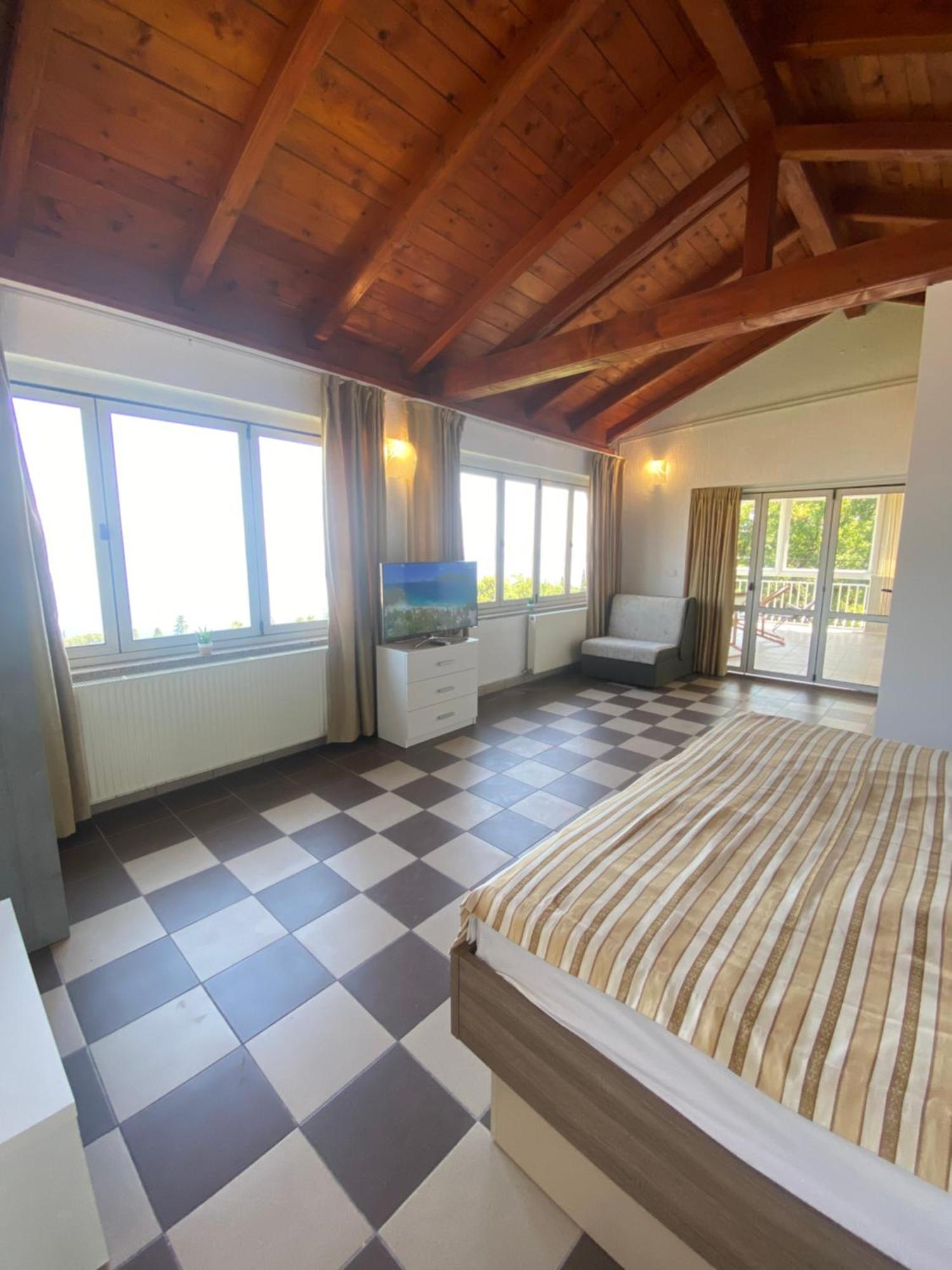 Villa Salyna Ičići Екстериор снимка